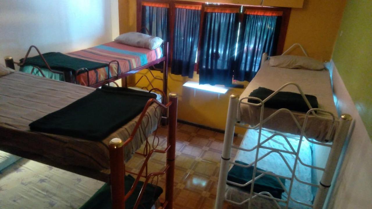 ميندوزا Campo Base Youth Hostel المظهر الخارجي الصورة